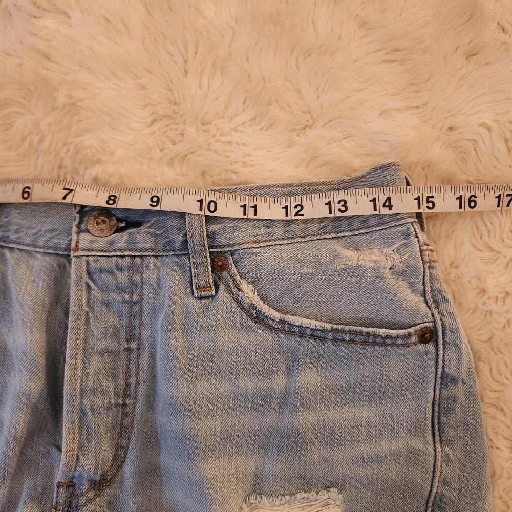 Levis 501 Distressed Light Blue Denim Cut Off Shorts Size 27 Button Fly - Picture 6 of 12